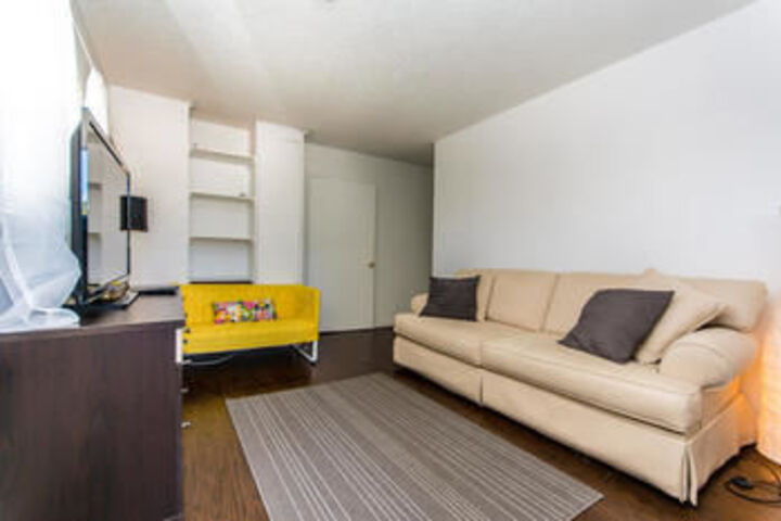 Room 333 of 524