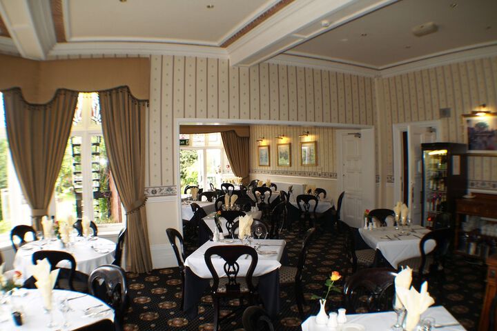 Dining 53 of 74