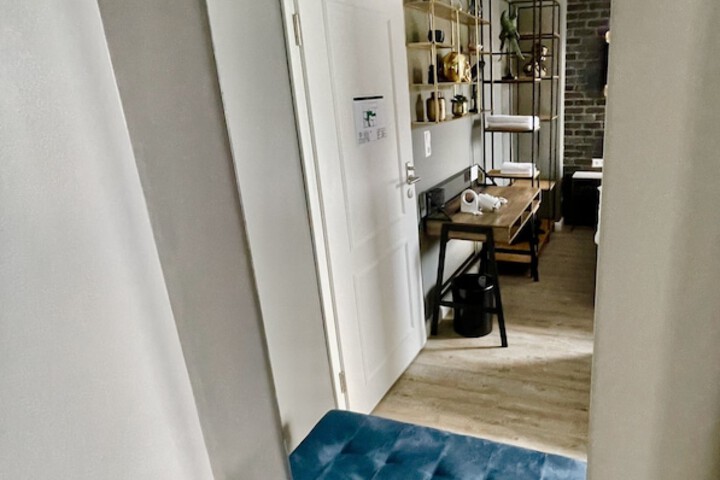 Room 28 of 63