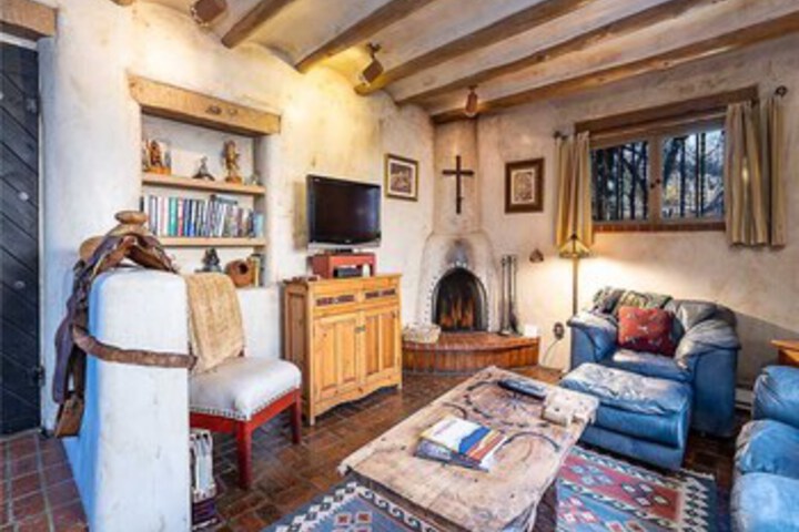 Exterior of Cowboy on the Acequia 2 Bedrooms, Fireplaces, Washer / Dryer, Sleeps 4