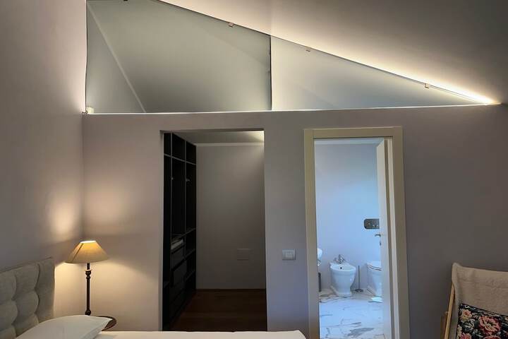 Room 3 of 49