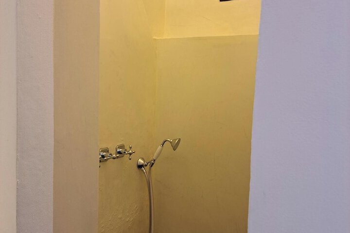 Room 59 of 116