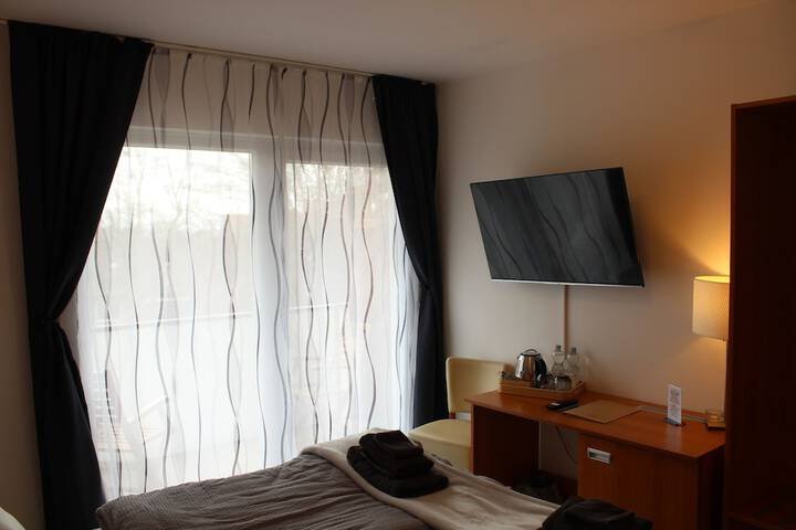 Room 16 of 53