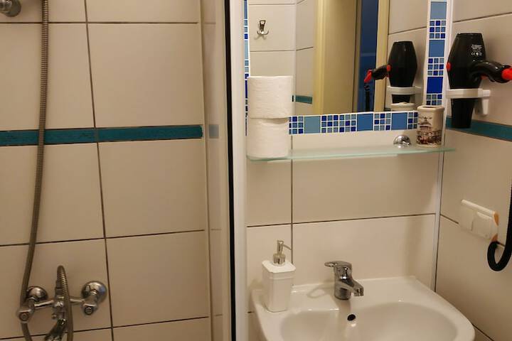Room 44 of 74
