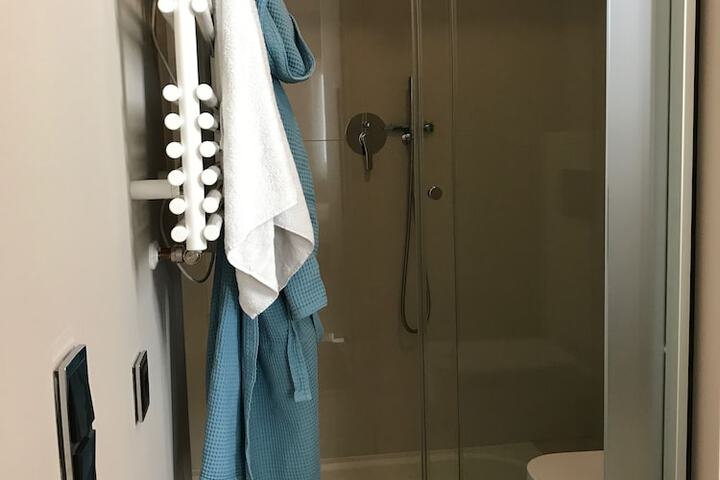 Room 20 of 25