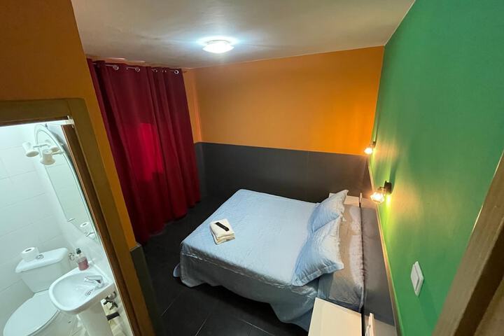Room 11 of 50