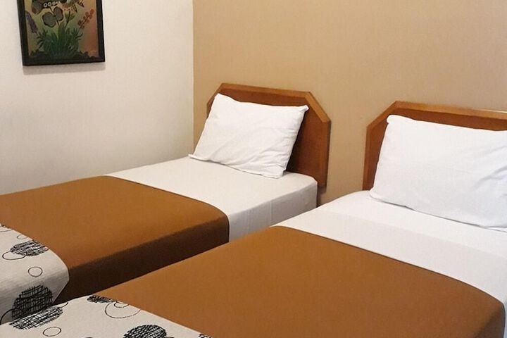 Room 13 of 24
