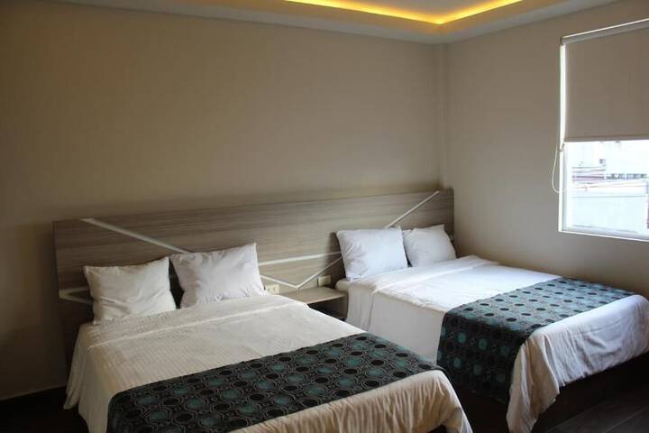 Room 12 of 37