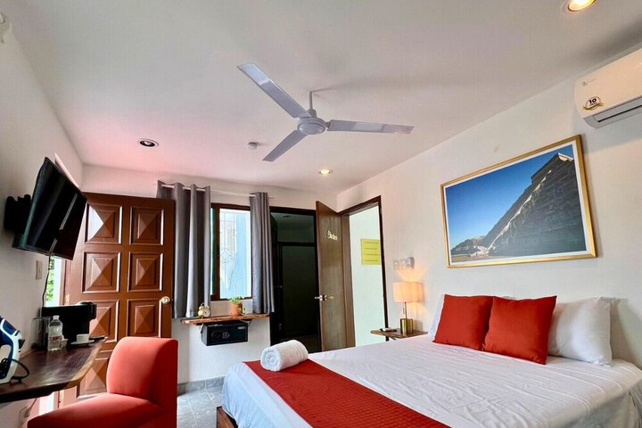 Room 12 of 53