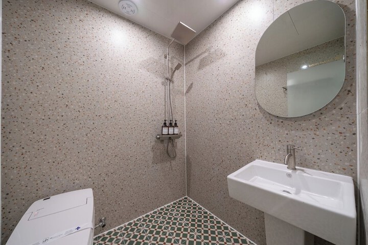 Room 20 of 43