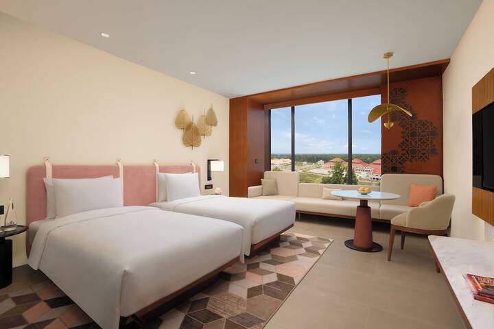 Room 4 of 44