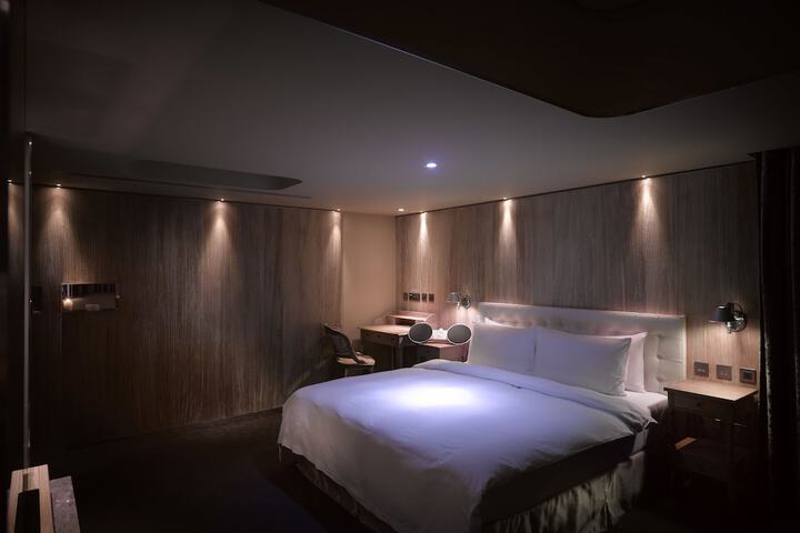 Room 11 of 59