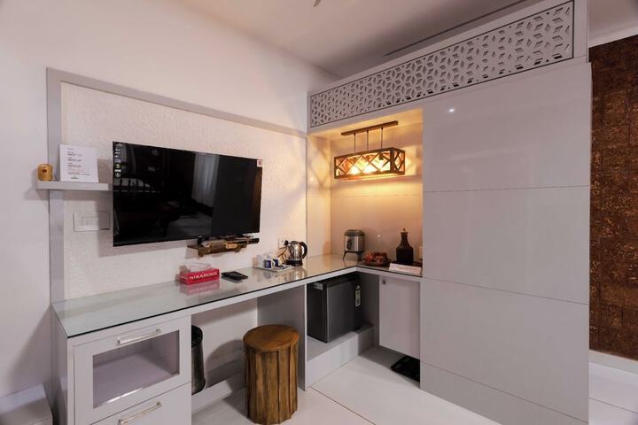 Room 15 of 46