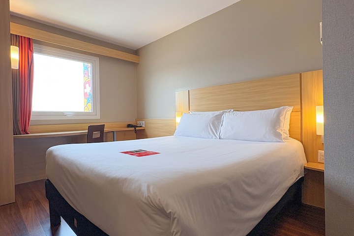 Room 25 of 113