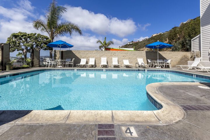 Pool 18 of 40