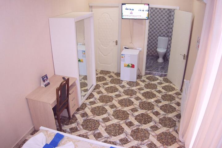 Room 15 of 50