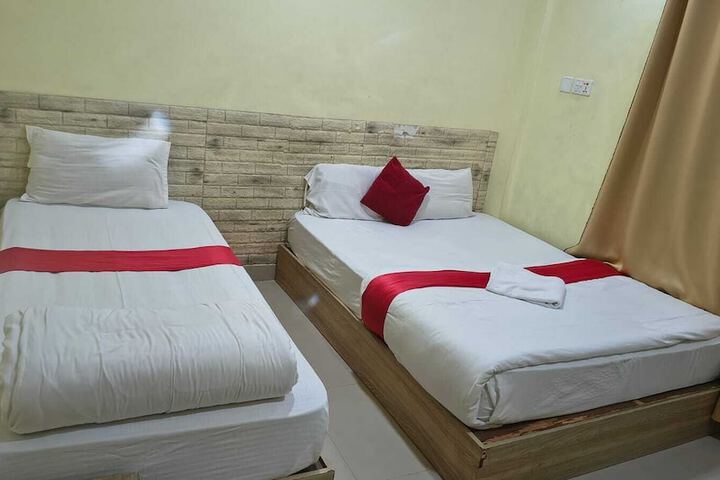 Room 2 of 15