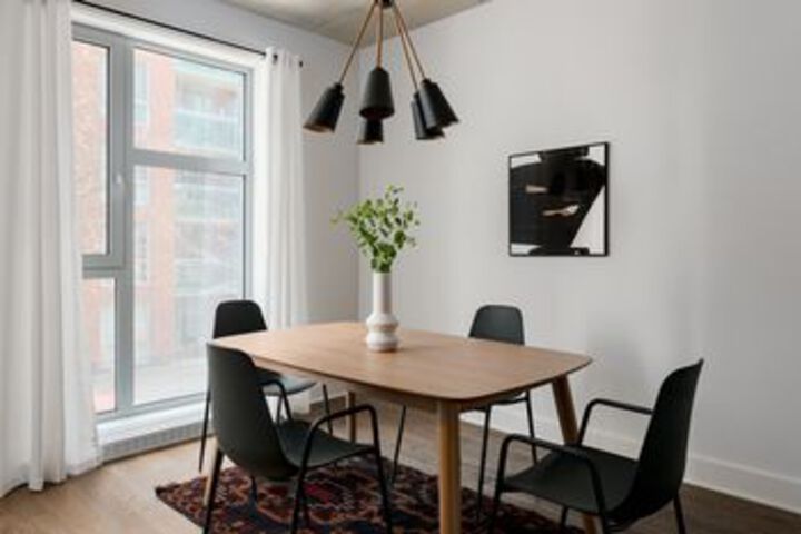Room 10 of 19