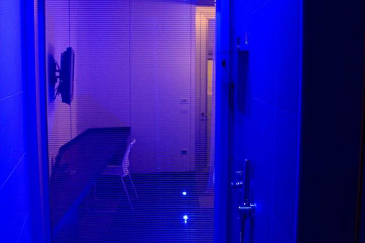 Room 77 of 95