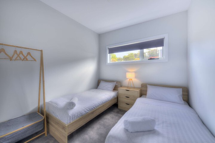 Room 3 of 12
