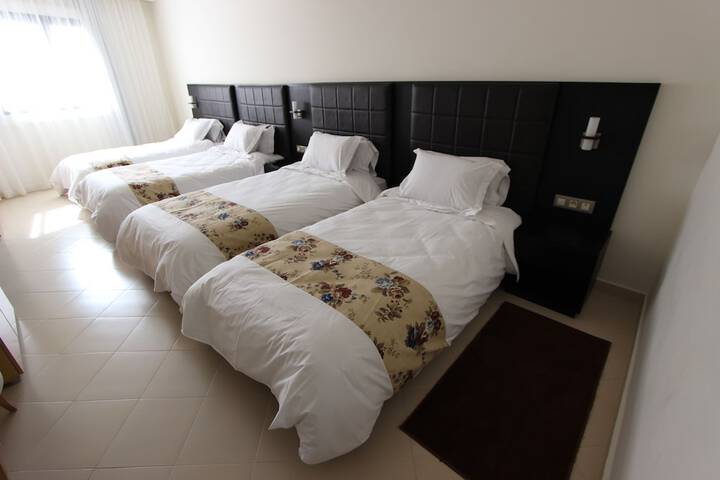 Room 9 of 50