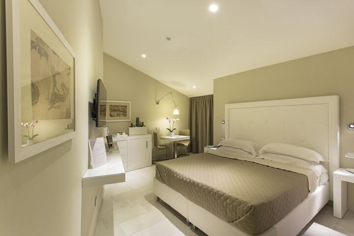 Room 3 of 59