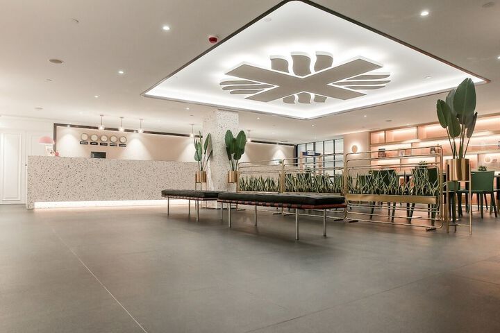 Hotel Interior 4 of 31