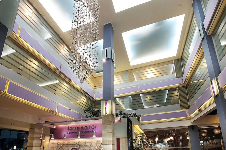 Hotel Lobby