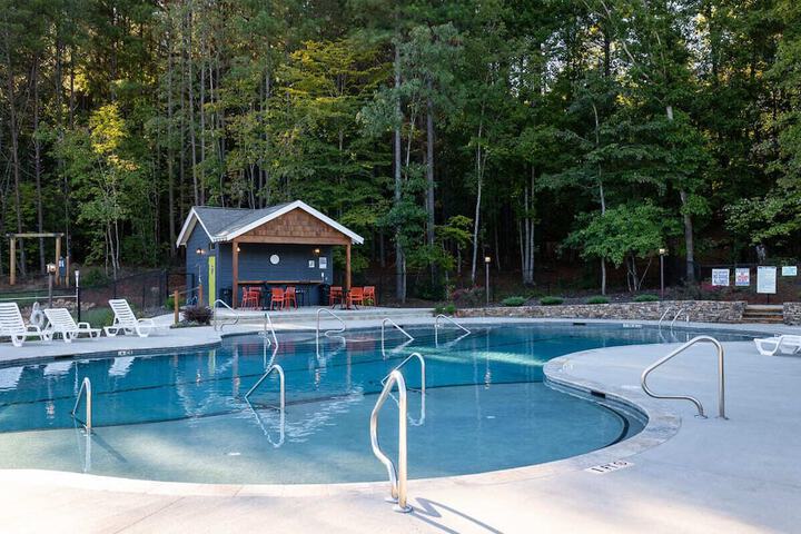 Pool 294 of 313