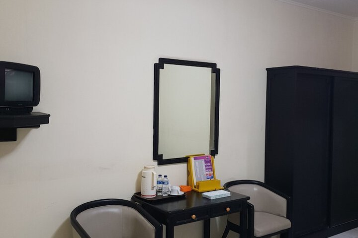 Room 11 of 52