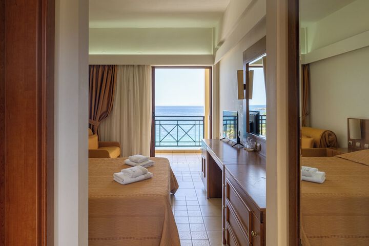 Room 4 of 47