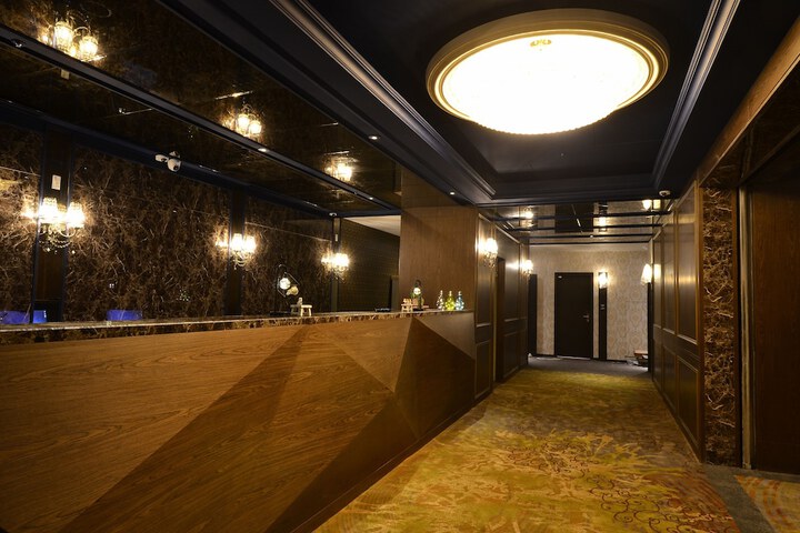 Hotel Interior 6 of 89