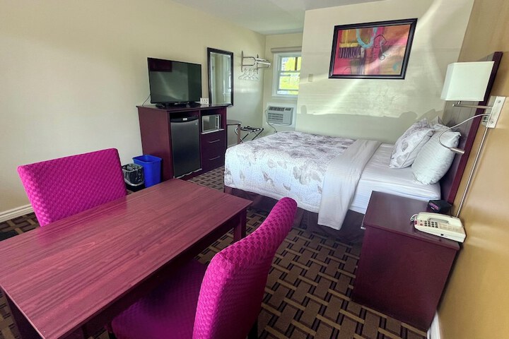 Room 21 of 56