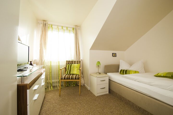 Room 19 of 57