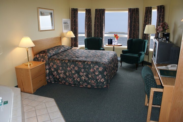 Room 30 of 141