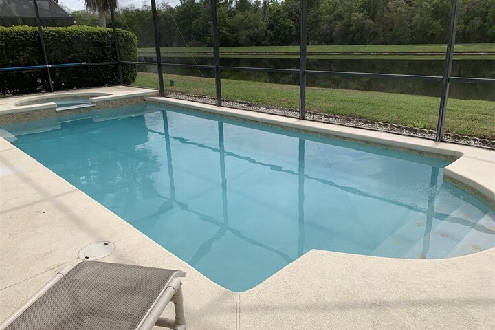 Pool 8 of 39