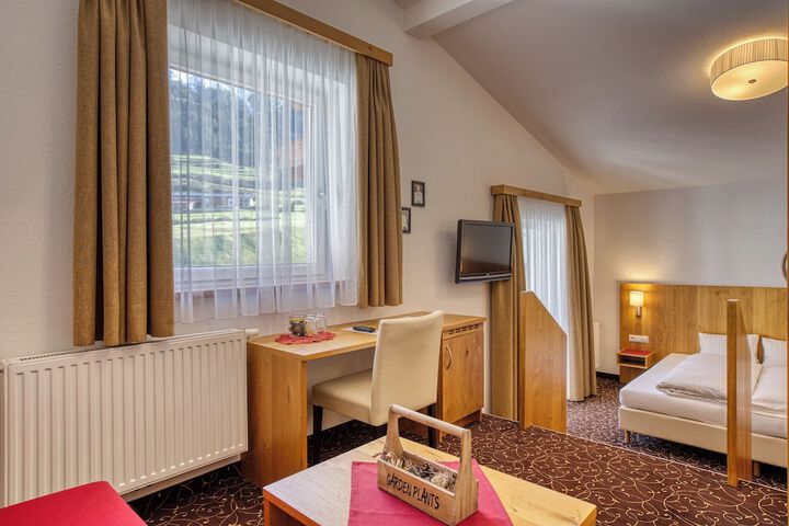 Room 21 of 84