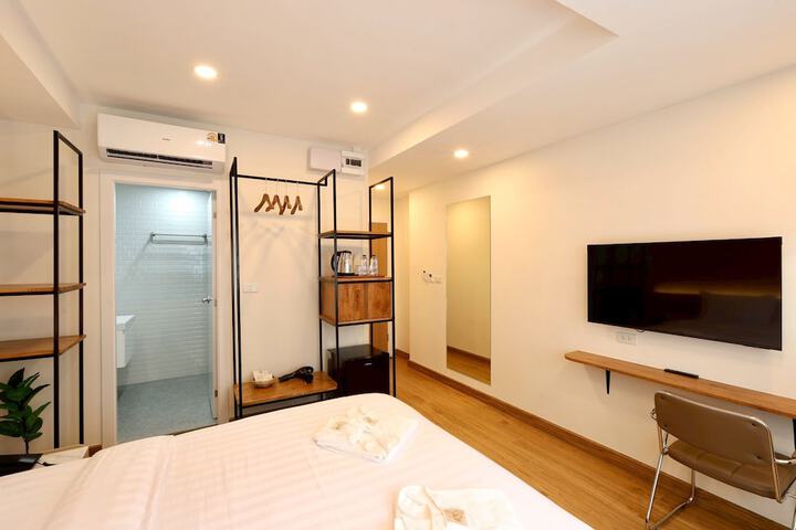 Room 20 of 38