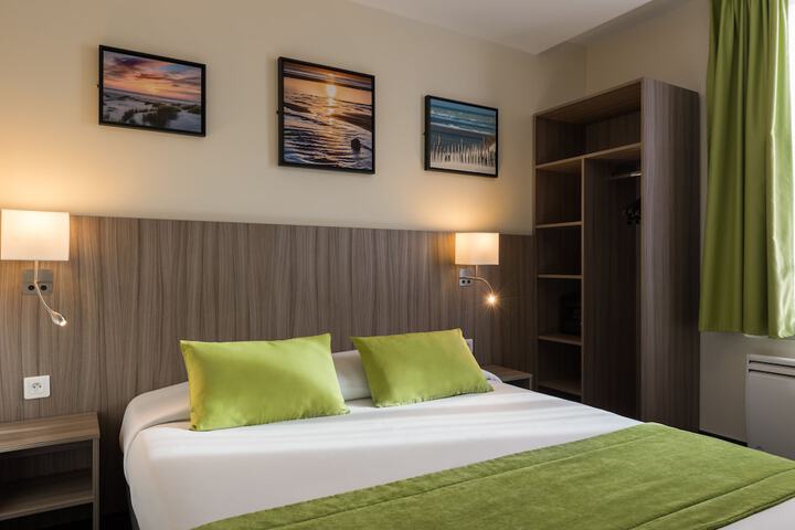 Room 7 of 31