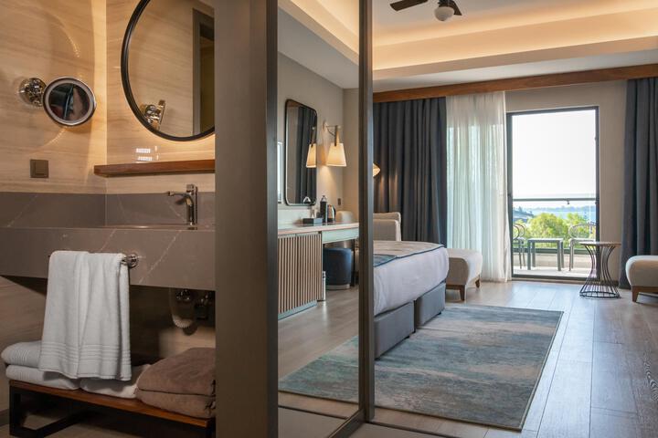 Room 90 of 115