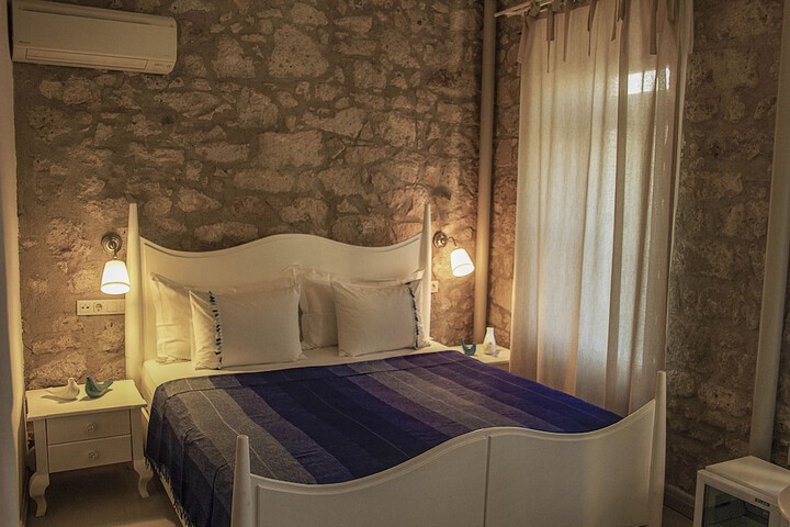 Room 14 of 40