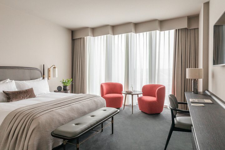 Room 19 of 124
