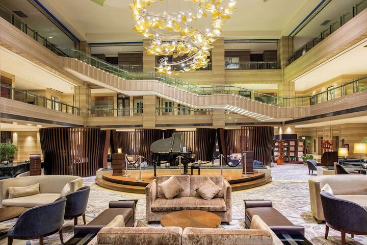 Hotel 96 of 100