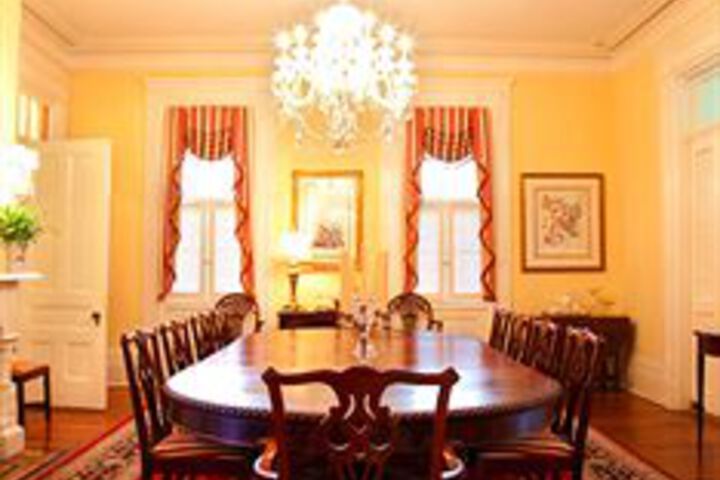 Dining 15 of 71