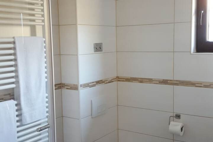 Room 9 of 27
