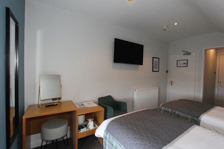 Room 58 of 132