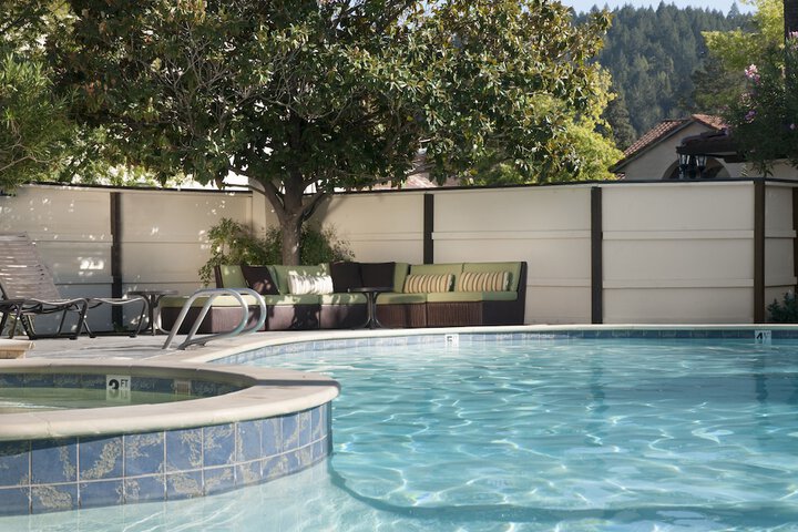 Pool 11 of 30