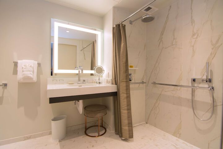 Bathroom shower