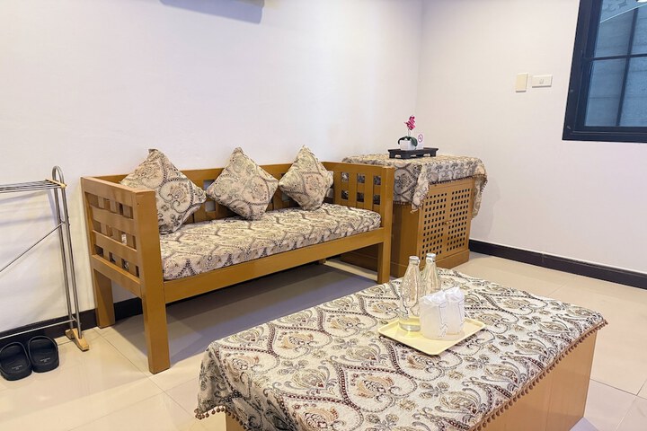 Room 28 of 61