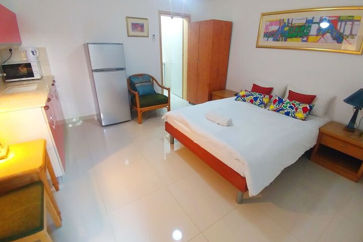 Room 19 of 80